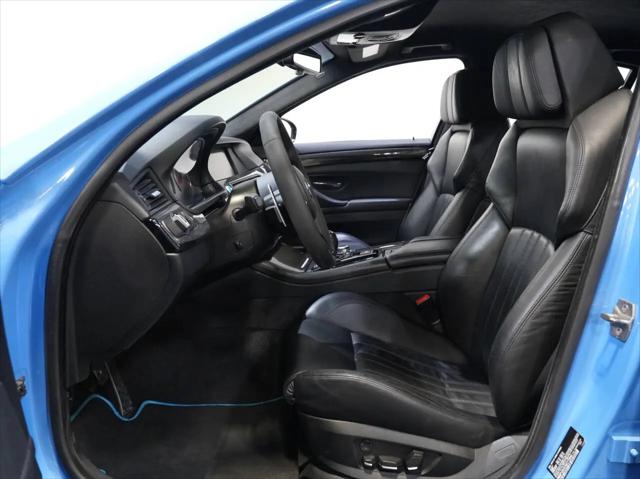 2013 BMW M5 Standard