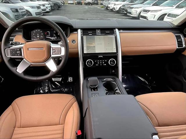 2025 Land Rover Discovery P360 Metropolitan Edition