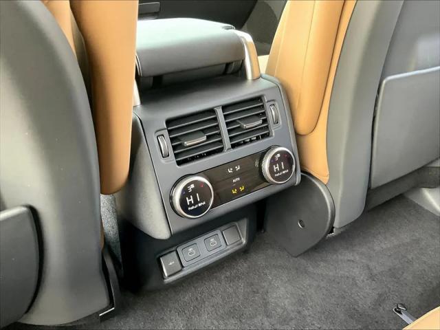 2025 Land Rover Discovery P360 Metropolitan Edition