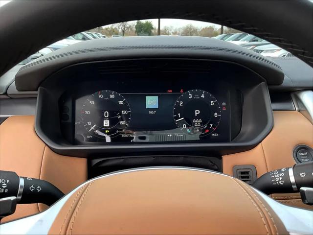 2025 Land Rover Discovery P360 Metropolitan Edition