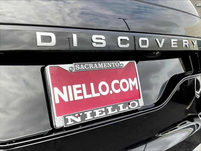 2025 Land Rover Discovery P360 Metropolitan Edition