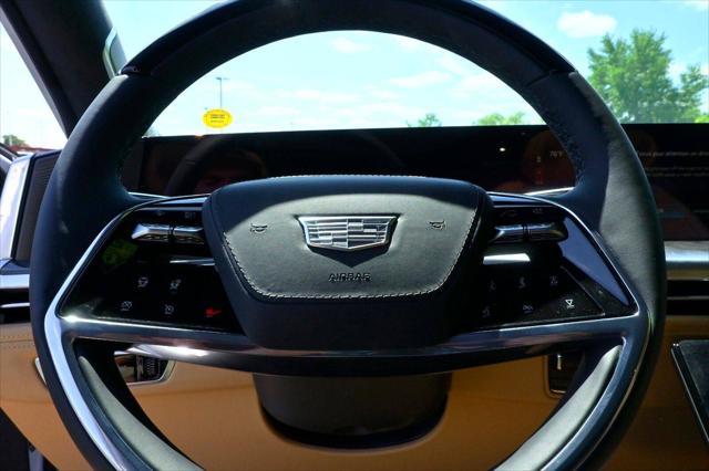 2025 Cadillac Escalade Luxury 2