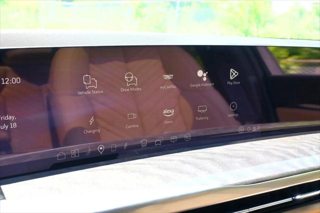 2025 Cadillac Escalade Luxury 2