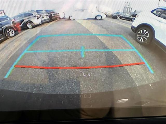 2022 Toyota Sienna LE [19]