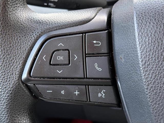 2022 Toyota Sienna LE [21]