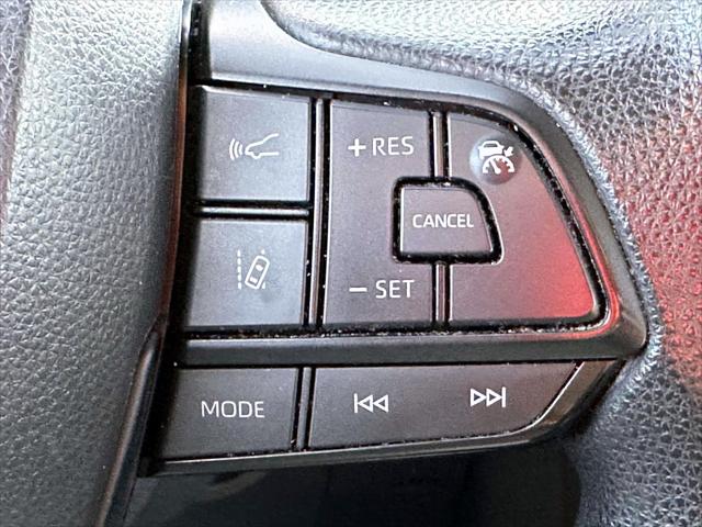 2022 Toyota Sienna LE [22]