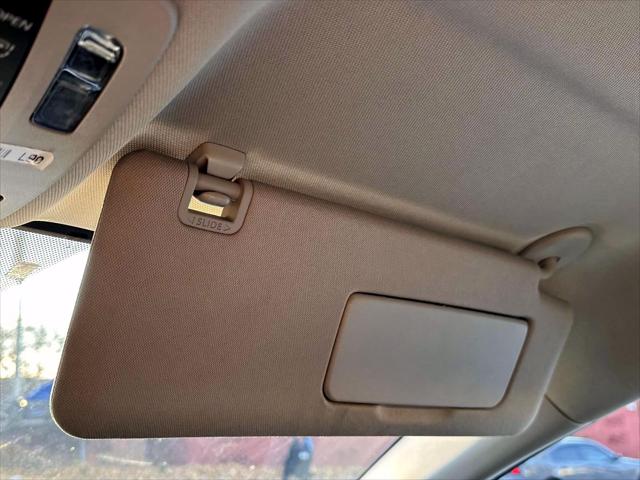 2022 Toyota Sienna LE [24]