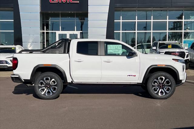 2025 GMC Canyon 4WD AT4
