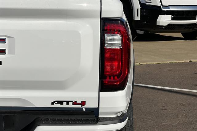 2025 GMC Canyon 4WD AT4