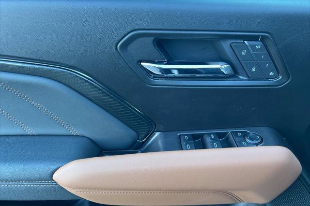 2025 GMC Canyon 4WD AT4