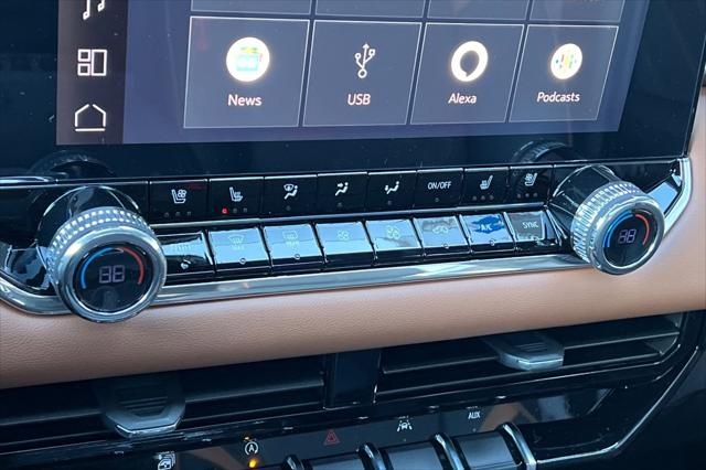 2025 GMC Canyon 4WD AT4