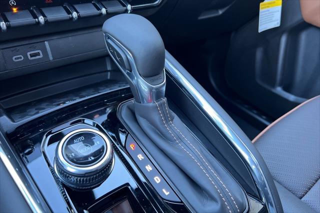 2025 GMC Canyon 4WD AT4