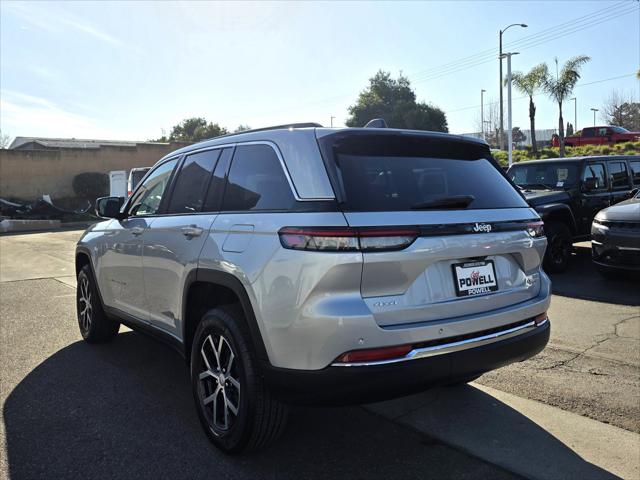 2025 Jeep Grand Cherokee GRAND CHEROKEE LIMITED 4X4