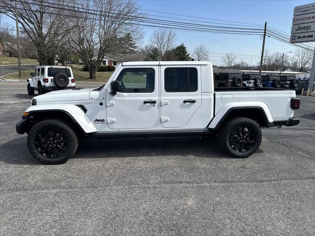 2025 Jeep Gladiator GLADIATOR NIGHTHAWK 4X4