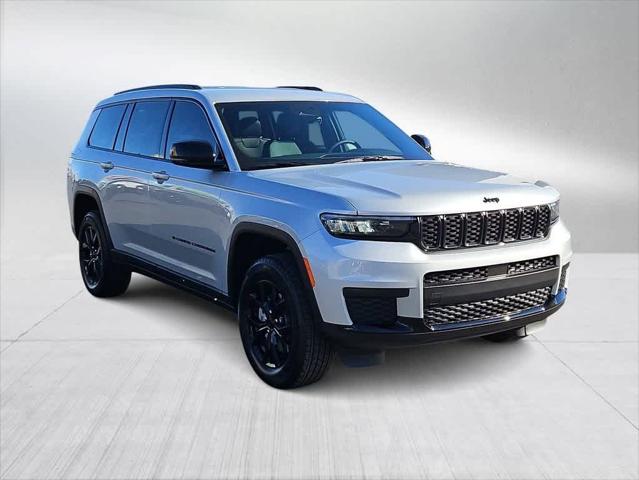 2025 Jeep Grand Cherokee GRAND CHEROKEE L ALTITUDE 4X4