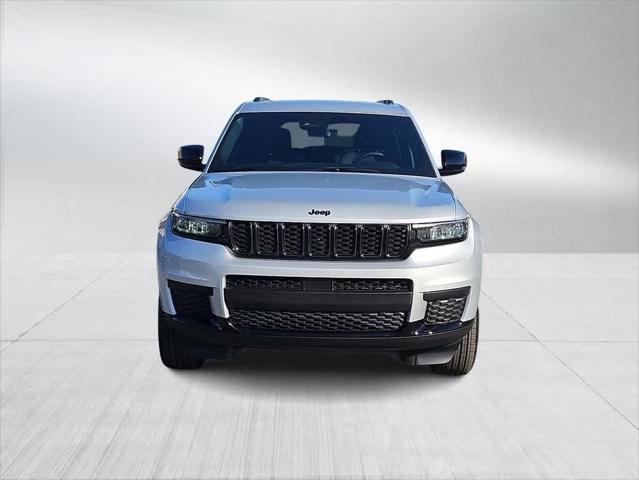 2025 Jeep Grand Cherokee GRAND CHEROKEE L ALTITUDE 4X4
