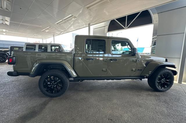 2025 Jeep Gladiator GLADIATOR NIGHTHAWK 4X4