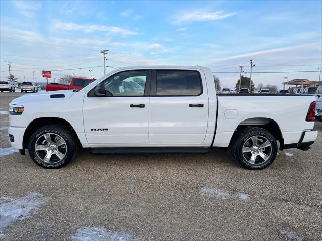 2025 RAM Ram 1500 RAM 1500 TRADESMAN CREW CAB 4X4 57 BOX