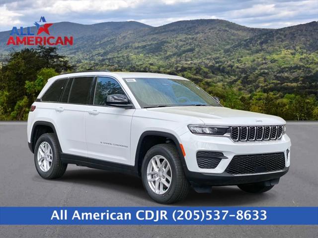 2025 Jeep Grand Cherokee GRAND CHEROKEE LAREDO X 4X2