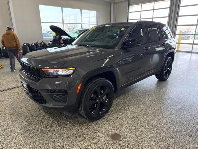 2025 Jeep Grand Cherokee GRAND CHEROKEE ALTITUDE X 4X4