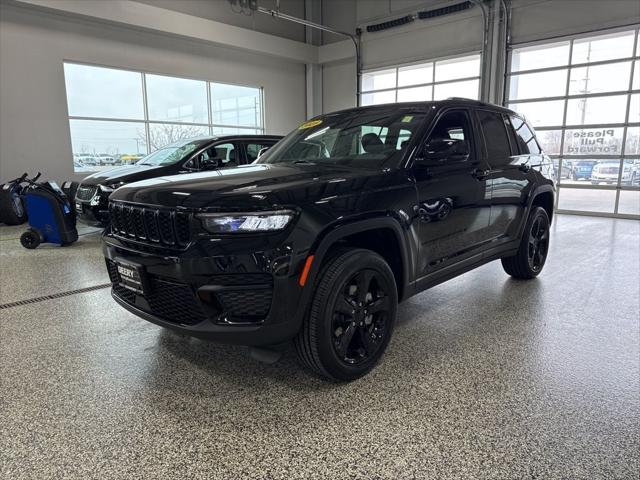 2025 Jeep Grand Cherokee GRAND CHEROKEE ALTITUDE X 4X4