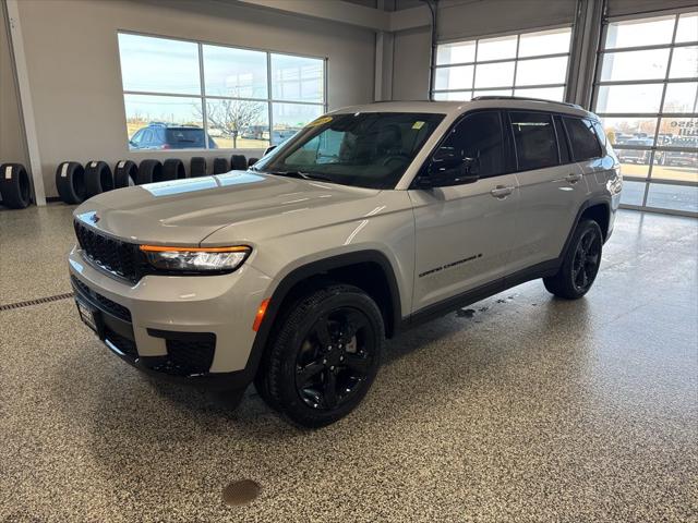 2025 Jeep Grand Cherokee GRAND CHEROKEE L ALTITUDE X 4X4