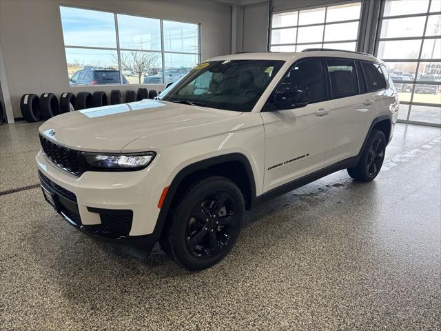 2025 Jeep Grand Cherokee GRAND CHEROKEE L ALTITUDE X 4X4