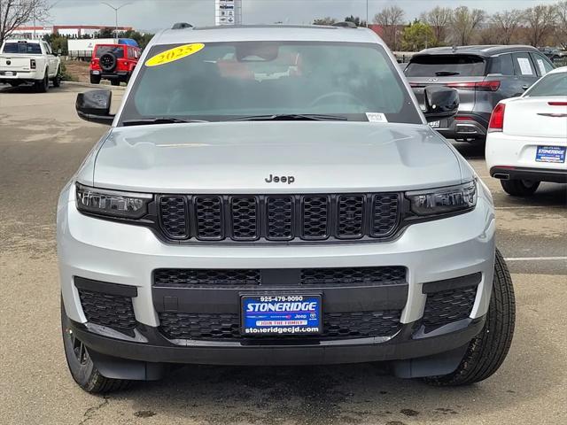 2025 Jeep Grand Cherokee GRAND CHEROKEE L ALTITUDE X 4X4