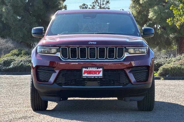 2025 Jeep Grand Cherokee GRAND CHEROKEE LAREDO 4X2