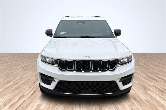 2025 Jeep Grand Cherokee GRAND CHEROKEE LAREDO 4X2