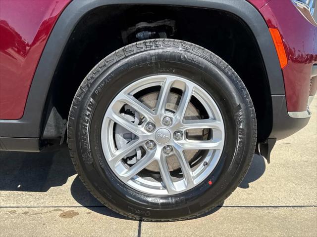 2025 Jeep Grand Cherokee GRAND CHEROKEE L LAREDO X 4X2