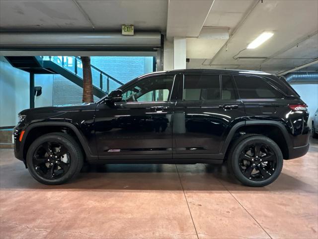 2025 Jeep Grand Cherokee GRAND CHEROKEE LIMITED 4X4