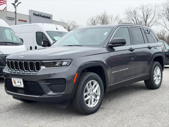2025 Jeep Grand Cherokee GRAND CHEROKEE LAREDO X 4X4