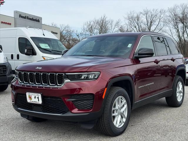 2025 Jeep Grand Cherokee GRAND CHEROKEE LAREDO X 4X4