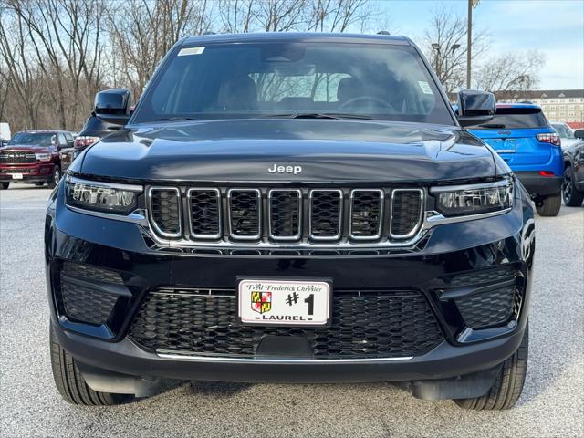 2025 Jeep Grand Cherokee GRAND CHEROKEE LAREDO X 4X4