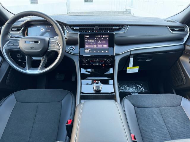 2025 Jeep Grand Cherokee Altitude X 4x4