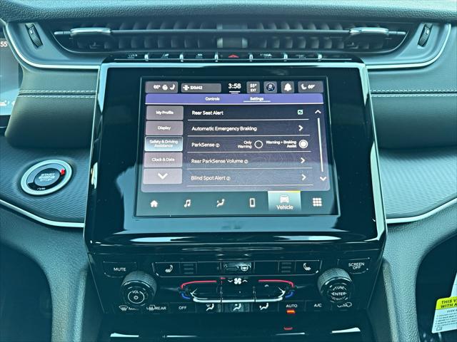 2025 Jeep Grand Cherokee Altitude X 4x4