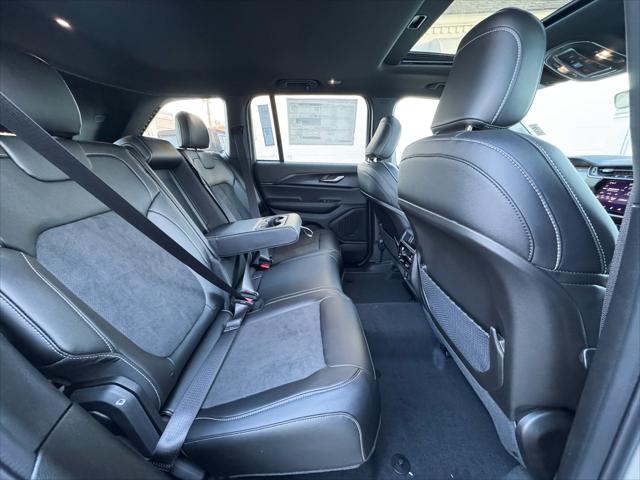 2025 Jeep Grand Cherokee Altitude X 4x4