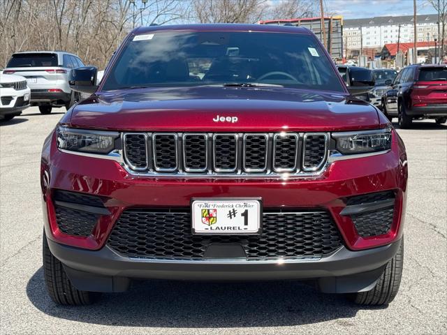 2025 Jeep Grand Cherokee GRAND CHEROKEE LAREDO X 4X4