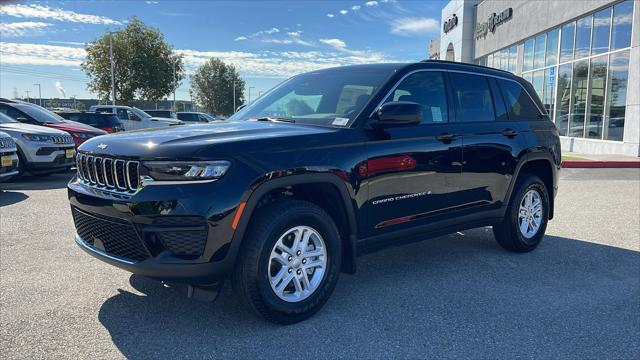2025 Jeep Grand Cherokee GRAND CHEROKEE LAREDO 4X2
