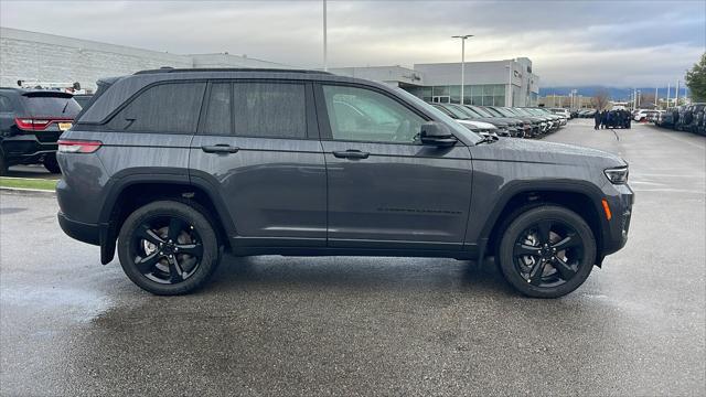 2025 Jeep Grand Cherokee GRAND CHEROKEE ALTITUDE 4X4