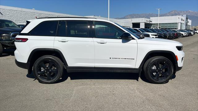 2025 Jeep Grand Cherokee GRAND CHEROKEE ALTITUDE 4X4