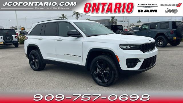 2025 Jeep Grand Cherokee GRAND CHEROKEE ALTITUDE 4X4