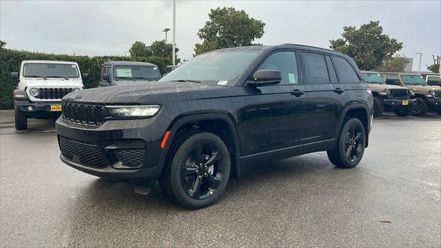 2025 Jeep Grand Cherokee GRAND CHEROKEE ALTITUDE 4X4