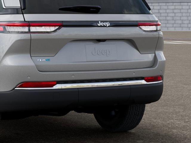 2025 Jeep Grand Cherokee Unknown