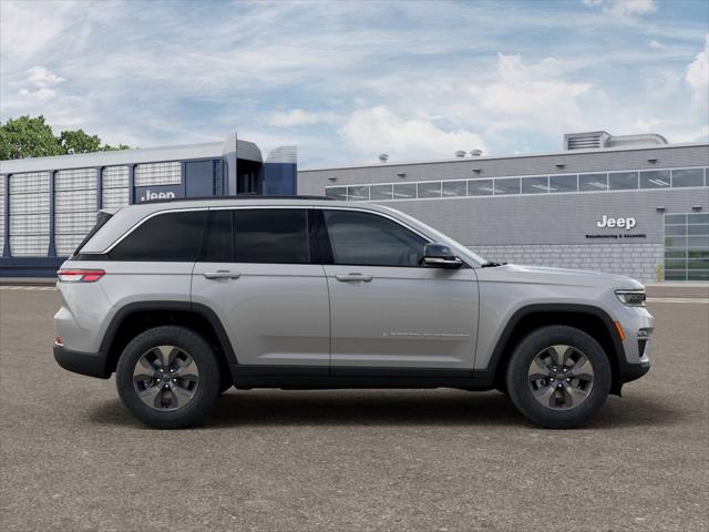2025 Jeep Grand Cherokee Unknown