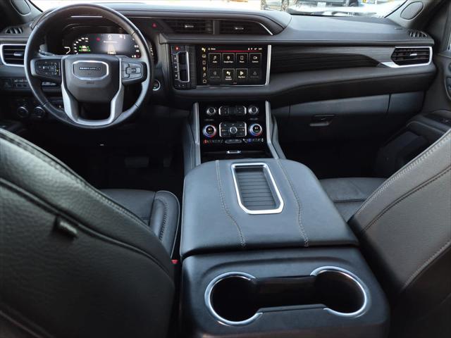 2022 GMC Yukon 4WD Denali