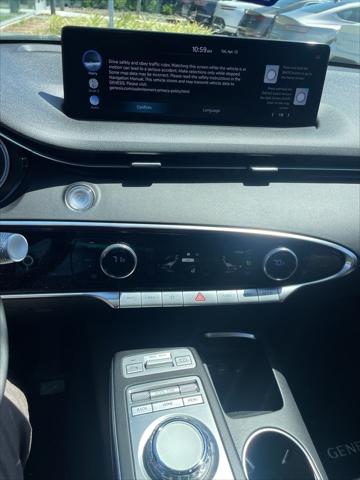 2022 Genesis GV70 2.5T AWD