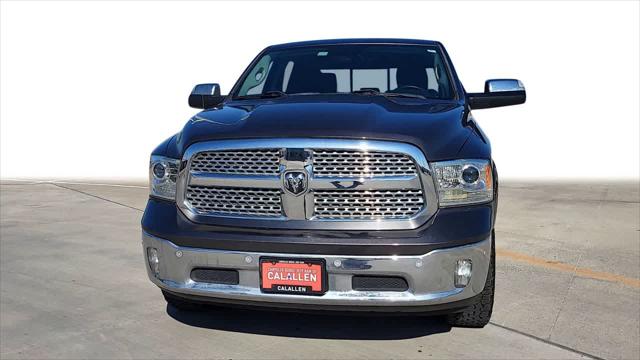 2017 RAM 1500 Laramie Crew Cab 4x4 57 Box