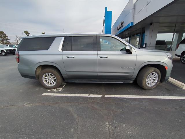 2023 Chevrolet Suburban 4WD LT